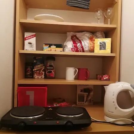 Flat 18 Minutes From Vaclavske Namesti Privatunterkunft Prag