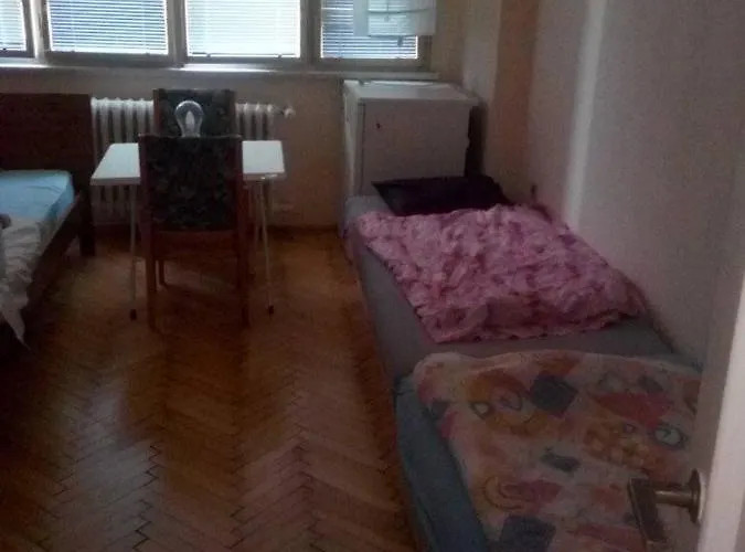 Flat 18 Minutes From Vaclavske Namesti * براغ