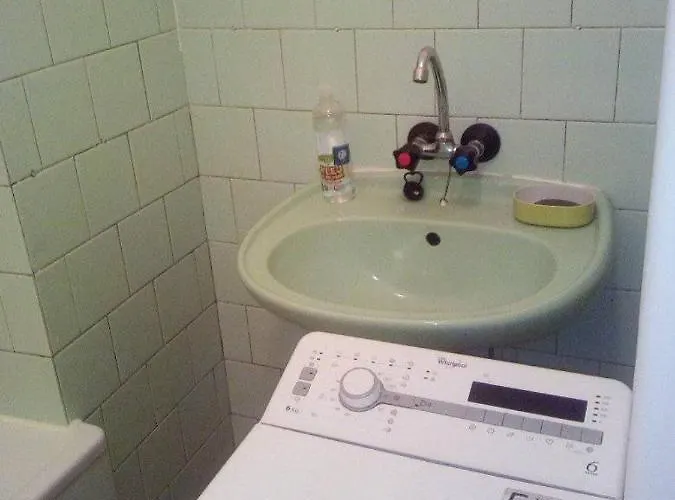 Flat 18 Minutes From Vaclavske Namesti منزل للإقامة