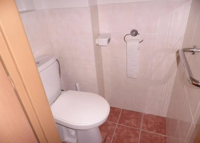 Flat 18 Minutes From Vaclavske Namesti منزل للإقامة