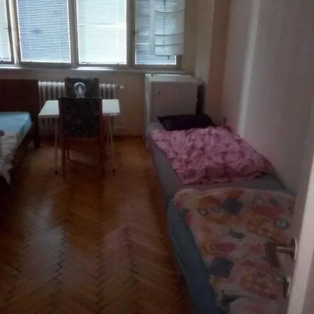 Flat 18 Minutes From Vaclavske Namesti * פראג