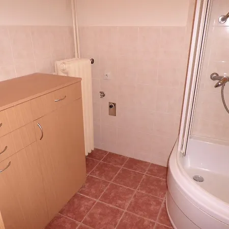 בית אירוח Flat 18 Minutes From Vaclavske Namesti